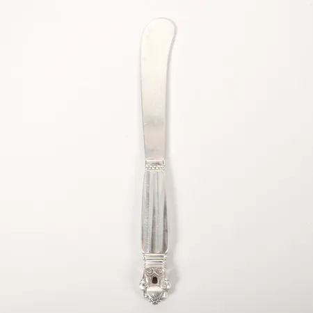 Smörkniv  "Konge", formgiven av Johan Rohde, Georg Jensen, längd 15cm, bruksslitage, 925/1000 silver.  Vikt: 30,7 g