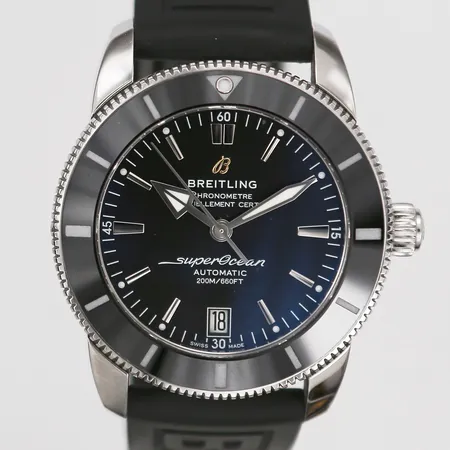 Herrur Breitling Superocean Heritage, stål, automat, ref-nr: AB2010, serie-nr:5118173, manual, garantikort, reseetui, kvitto Breitling Stockholm Februari 2024, Ø42mm, gummiband med viklås.