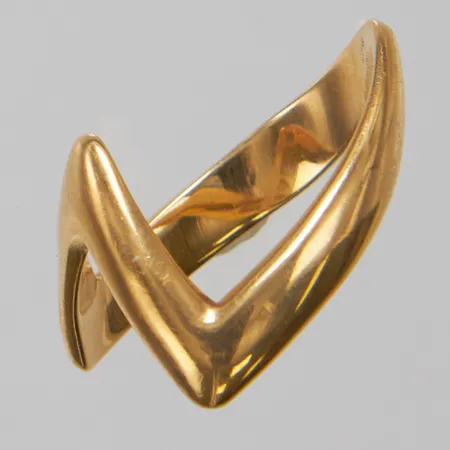 Ring, ca Ø15½, bredd:4mm, 18K. Vikt: 6,1 g