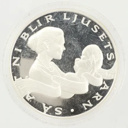 Minnesmedalj, Ø 39mm, Så att ni blir ljusets barn, Prinsessa av Sverige Estelle Silvia Ewa Mary döpt 22.05.2012, upplaga 242/500, plastetui, 925/1000 silver  Vikt: 24,8 g