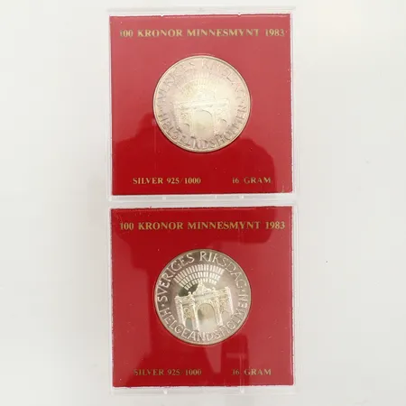 Två Minnesmynt, Ø32mm, Sveriges Riksdag Helgeandsholmen 1983, nominellt värde 100kr, plastetui, 925/1000 silver  Vikt: 31,8 g