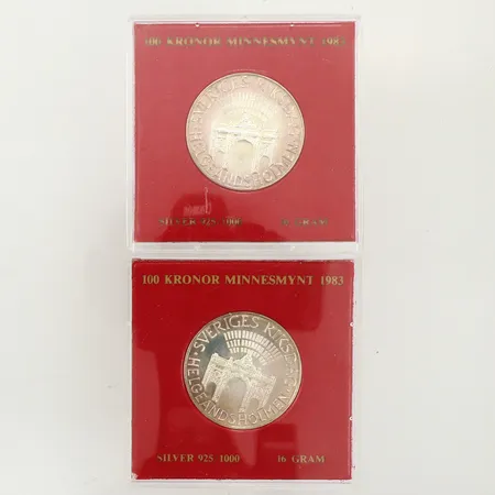 Två Minnesmynt, Ø32mm, Sveriges Riksdag Helgeandsholmen 1983, nominellt värde 100kr, plastetui, 925/1000 silver  Vikt: 31,9 g