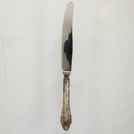 Kniv, längd 21,5cm, fylld, blad i rostfritt stål, MEMA, 830/1000 silver Vikt: 59,6 g