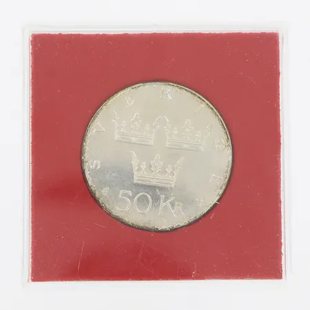 Minnesmynt, Ø36mm, nominellt värde 50kr, All offentlig makt i Sverige utgår från Folket, år 1975, plastetui, silver 925/1000  Vikt: 27 g