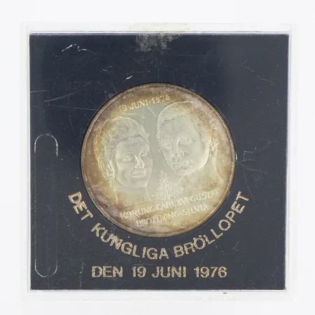 Minnesmynt, Ø36mm, Det Kungliga bröllopet, Konung Carl XVI Gustaf Drottning Silvia -19 Juni 1976, nominellt värde 50kr, plastetui, silver 925/1000  Vikt: 27 g