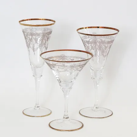 16 delar, "Sergel" Duka, formgivare Johan Tobias Sergel, 6 vinglas 21cm, 6 vinglas 19cm, 4 martini-/cocktailglas 15cm, samtliga i originalkartong parvis  Skickas med postpaket.