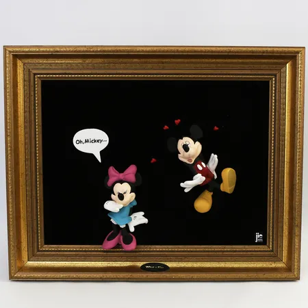 Tavla med 3D-figurer, What a kiss, Disney collection, JIE Gantofta, design: Joakim Lindstrup, 49x39cm, 1980-/1990- tal Skickas med paket.