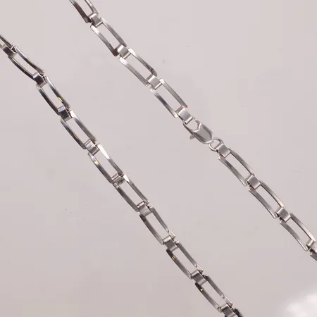 Collier, längd 44cm, bredd 6,1mm, 925/1000 silver Vikt: 18,1 g