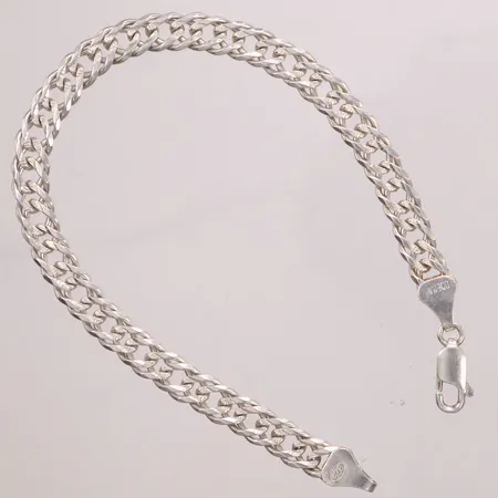 Armband, längd 21,5cm, bredd 6,7mm, silver 925/1000 Vikt: 13,3 g