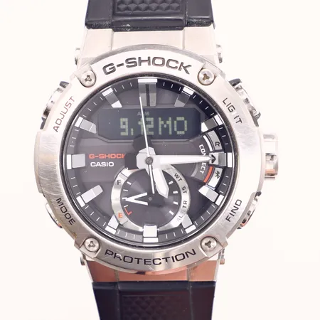 Herrur Casio G-Shock, Ø49mm, stål, analog/digital, ref GST-B200, 20bar, serienr 2018DJ7196, svart resinlänk, lätt färgbortfall, bruksskick