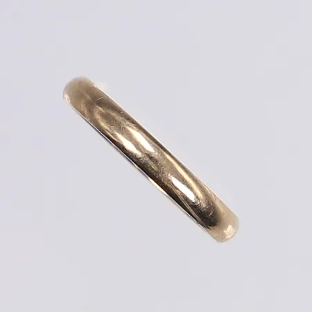 Ring, stl 18¾, bredd 3mm, gravyr, 9K Vikt: 2,2 g