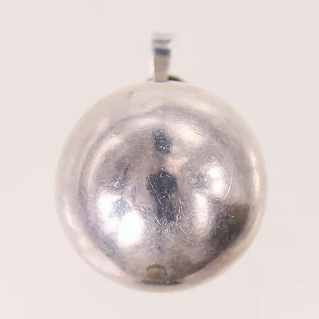 Hänge Kula, Ø24mm, ihålig, repor/bucklor, silver 830/1000.  Vikt: 7,5 g