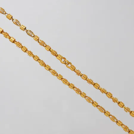 Collier, längd:ca60cm, bredd:3,5mm, 22K Vikt: 33,3 g