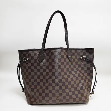 Väska, Louis Vuitton, Neverfull MM Damier Ebene Canvas, modellnummer:N41358, 31 x 28 x 14 cm, datumkod, monogram, fläckar på fodret, utsidan i gott bruksskick, kvitto 2017-02-22, inga övriga tillbehör. Skickas med postpaket.