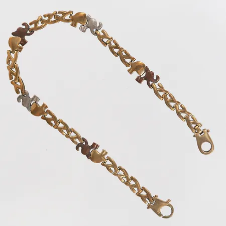 Armband med dekor av elefanter, längd 19½cm, bredd 6mm, 8K guld Vikt: 5,4 g