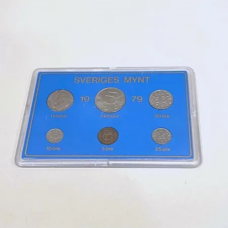 Myntsamling, Sveriges Mynt, från 1979, 1krona, 5kronor, 50öre, 10öre, 5öre, 25öre, i repigt plastetui