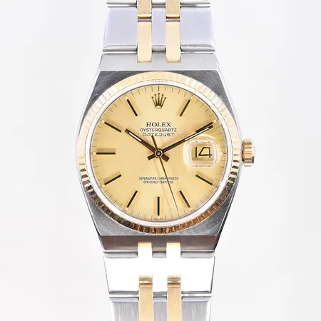 Herrur Rolex Oysterquartz Datejust, datum, Ø36 mm, ref 17013, serie nr 6340480,  årsmodell 1980, inköpt April 2019, servad Oktober 2022, box, ytterkartong, kvitto medföljer, Stål/guld, bra skick, fungerar vid testtillfället, något nagg vid glas.