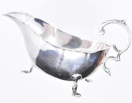 Såssnipa, höjd 4,5-6 cm, bredd 13 cm, silver 830/1000. Vikt: 73,8 g