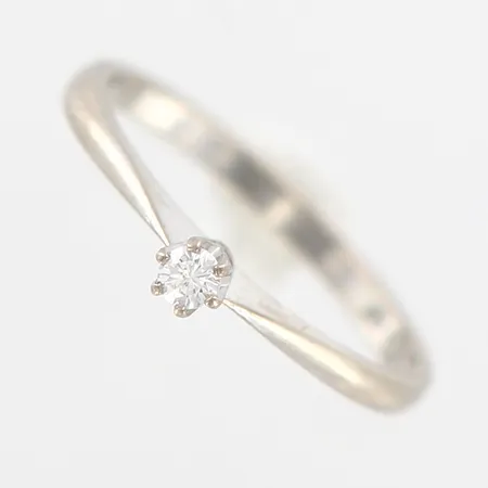 Ring vitguld med Diamant 0,05ct, stl: 17¼, bredd: ca 2-3mm, GFAB, år 1987, 18K Vikt: 0 g