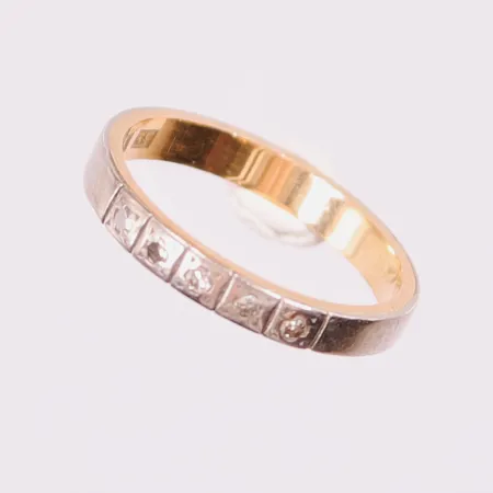 Ring, diamanter 5x ca 0,01ct, Ø17½, gravyr, 18K 3,1g.