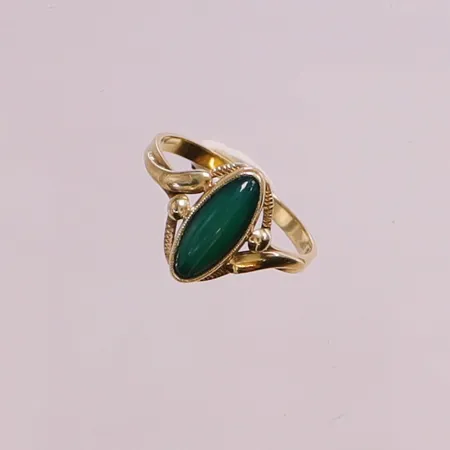 Ring, Ø18¾, bredd:14mm, grön sten, 14K 2,5g.