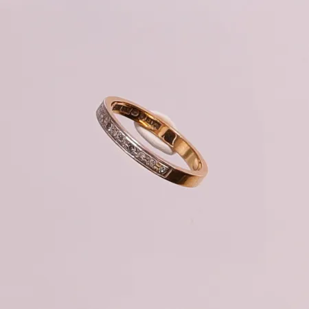 Ring, diamanter 10x ca 0,01ct, Ø16¾, bredd:2mm, 18K 2,6g.