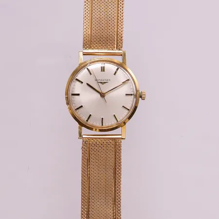 Herrur Longines 18K, 34mm, manuell, boettnr:8541 4, Cal.284, verknr:50845102, länk i 18K, totallängd ca 19-19,5cm, 18K bruttovikt 66,1g.