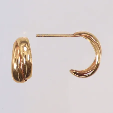 Ett par Örhängen, 4x6mm, saknar snurrebussar, 18K 0,6g Vikt: 0,6 g