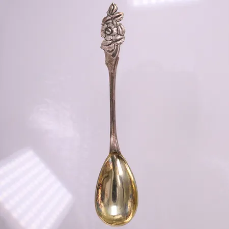 Kompottsked, längd ca 15cm, delvis förgylld. 813/1000 silver Vikt: 17,7 g