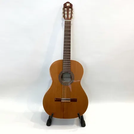 Akustisk Gitarr, Alhambra mastro series exclusively for Aage, Muro de alcoy Spanien, mod.100, serienummer: 14080094, hardcase Skickas med Bussgods eller PostNord