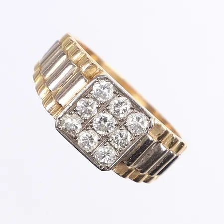 Ring med diamanter ca tot 0,90ct, stl 20, bredd 4-10mm, 18K Vikt: 14 g