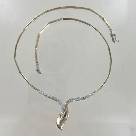 Collier med stenar i set, längd 42 cm, 14K Vikt: 18,8 g