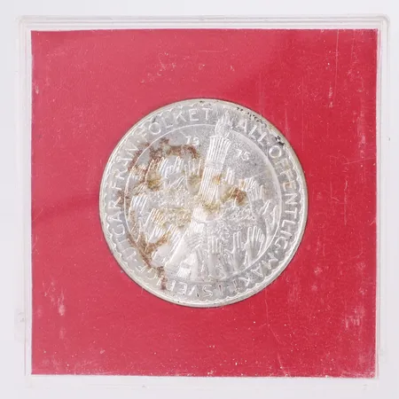 Minnesmynt, Ø36mm, Nya Grundlagen, All Offentlig Makt i Sverige Utgår Från Folket, nominellt värde: 50kr, Sveriges Riksbank, plastetui, silver 925/1000. Vikt: 27 g