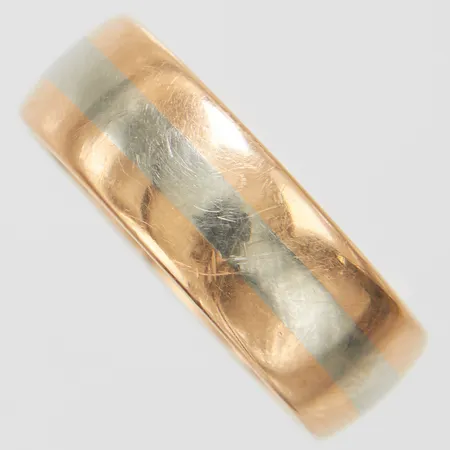 Ring slät, tvåfärgad, Ø19½, bredd: 7,1mm, ograverad, 18K Vikt: 8,6 g