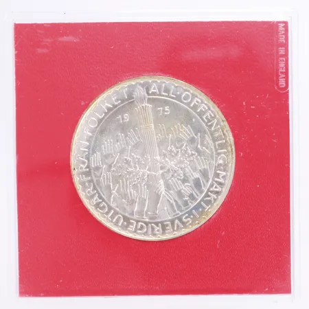 Mynt, 50kr, All offentlig makt i Sverige utgår från folket, Ø36,1mm, etui, silver 925/1000 Vikt: 26,9 g