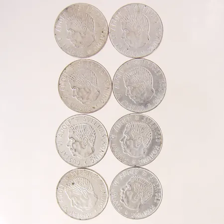 Åtta mynt 5 Kr, 1955, Ø34mm, silver 400/1000.  Vikt: 143,8 g