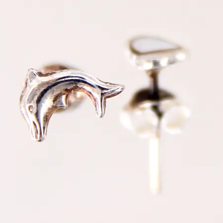 Örhängen, udda, silver 925/1000 Vikt: 0,7 g