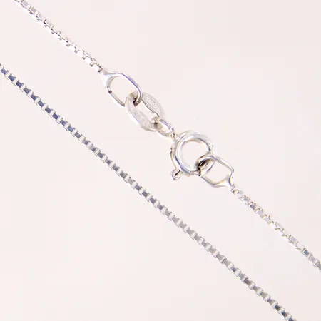 Kedja Venezia, längd 45cm, bredd 1mm, ojämnheter, silver 925/1000 Vikt: 1,8 g