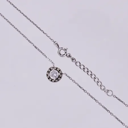 Collier med vita stenar, längd: ca 45cm, justerbart, bredd: ca 1-8mm, GHA, 925/1000, silver Vikt: 2,5 g