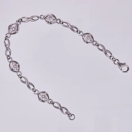 Armband med vita stenar, längd: ca 19cm, bredd: ca 3-13mm, 925/1000 silver  Vikt: 7,7 g