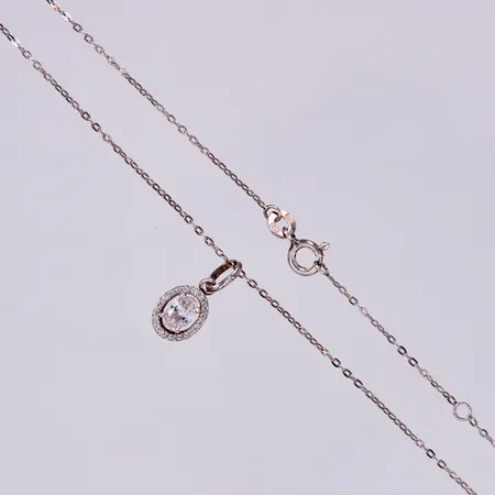 Kedja Ankarlänk, längd: ca 42cm och 45,5cm, bredd: ca 1mm, med ett hänge med stenar, längd: ca 1,5cm, bredd: ca 7mm, 925/1000 silver  Vikt: 1,8 g