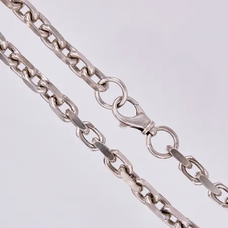 Kedja Ankar, längd ca 49cm, bredd ca 8mm, 925/1000 silver Vikt: 105,5 g