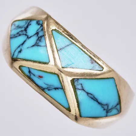 Ring med turkos, stl: 18, bredd: ca 3-9mm, 14K Vikt: 4,1 g