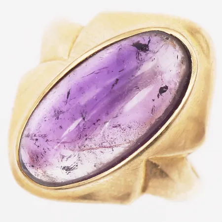 Ring med ametist, stl: 15½, bredd: 2-19mm, 18K Vikt: 3,1 g