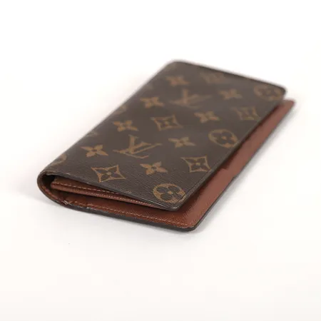 Plånbok, Louis Vuitton, "Brazza Wallet", fack invändigt varav ett med dragkedja, ca 19x10x2,5cm, bruksslitage, några sömmar har släppt, dustbag,  Vikt: 0 g