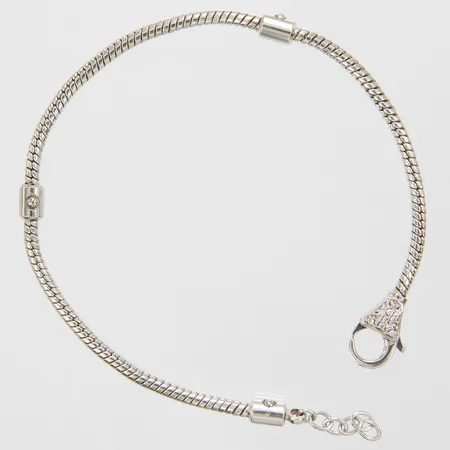 Armband, vita stenar, längd ca 22-24mm, bredd 3-5mm, 925/1000 silver Vikt: 17,1 g