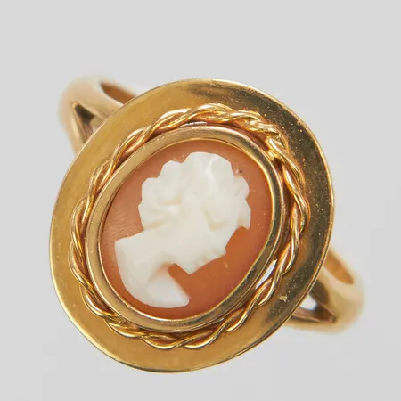 Ring camé, stl 17, bredd 3-16mm, 18K, bruttovikt: 4,6g Vikt: 4,6 g