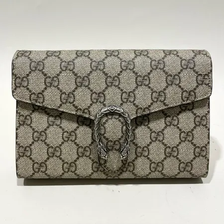 Väska, Gucci Dionysus GG Supreme Chain Wallet, beige/ebony, GG Supreme canvas och invändigt beigt läder, silverfärgade beslag, mått ca 20x14x4cm, avtagbar axelrem, smärre fläckar, samt fläckar vid kartong, onlinekvitto, dustbag, tygpåse, kartong