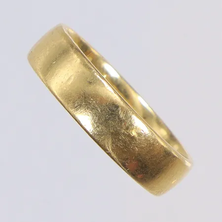 Ring, slät stl 17¾ bredd 5mm, Brown & Newirth London, tillverkad i Birmingham, 18K  Vikt: 5,3 g