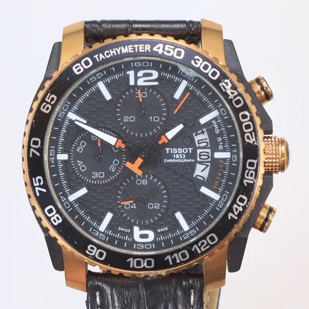 Herrur Tissot PRS516 Extreme Ø44m, ref nr. T079427A, snr. 12BV9333111, quartz, kronograf (nollställer ej korrekt), datum, med läderband, ej original, liten skada i glaset på kanten samt vridring med skador, bakboett med skada (stötskada), med box (hårt slitage)  Vikt: 0 g